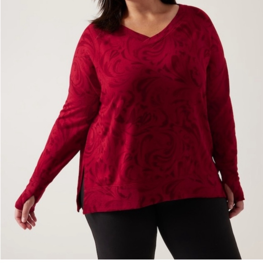 Athleta Coaster Luxe V-Neck Sweatshirt Agate Red Paisley Size L